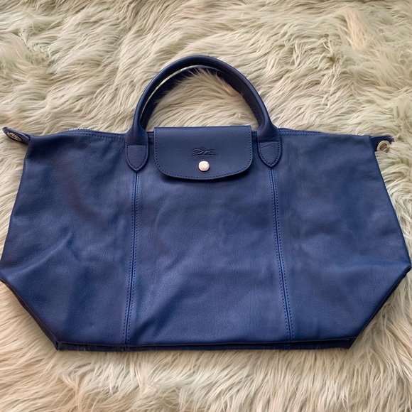 Longchamp Handbags - Longchamp Navy Blue Leather Handbag/Tote